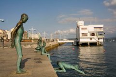 Estatuas del puerto